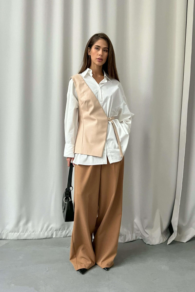 Жилет асимметричного кроя из экокожи (бежевый)